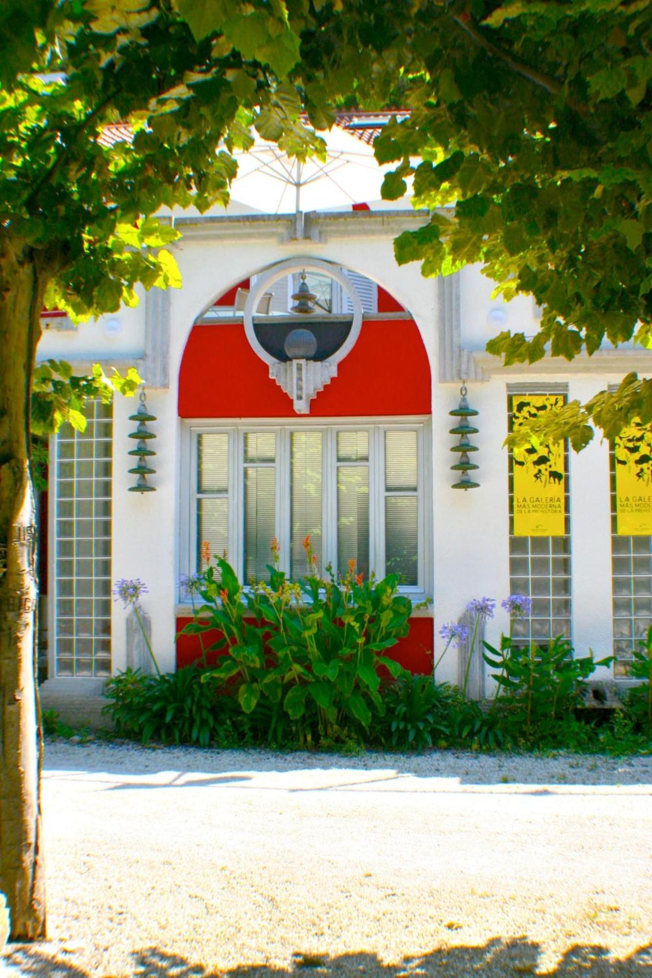 Zentral Club Apartamento Proton-Jacuzzi Belmonte De Miranda Eksteriør billede