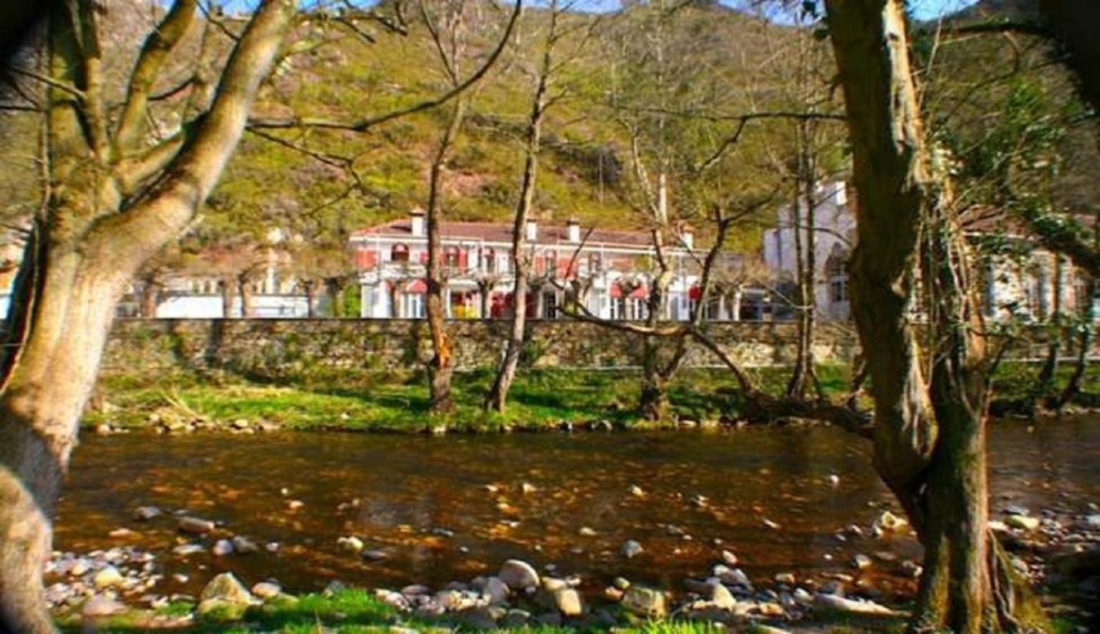 Zentral Club Apartamento Proton-Jacuzzi Belmonte De Miranda Eksteriør billede